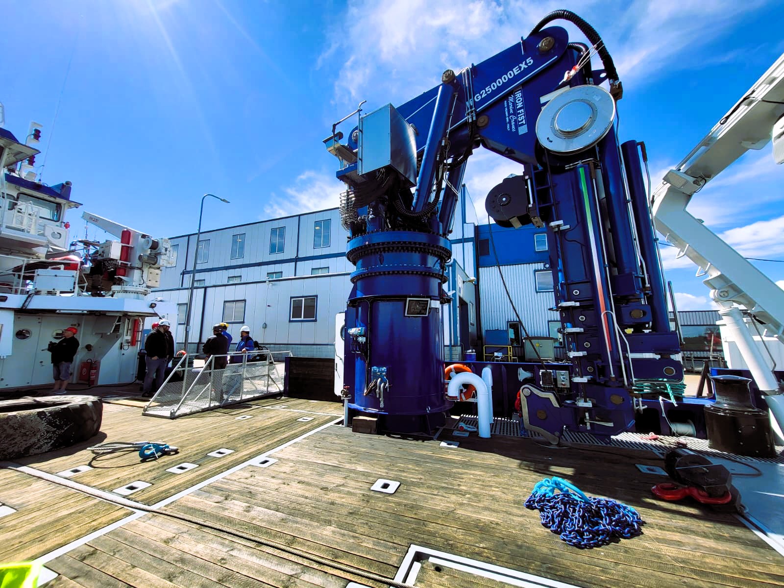 iron fist marine cranes