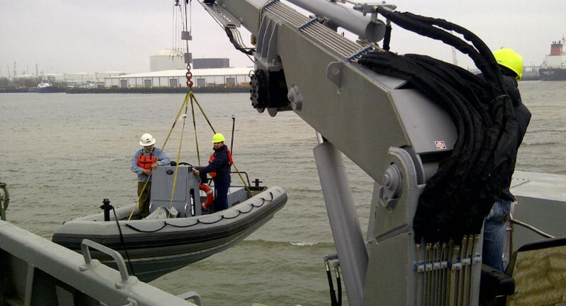 Rescue Boat Crane